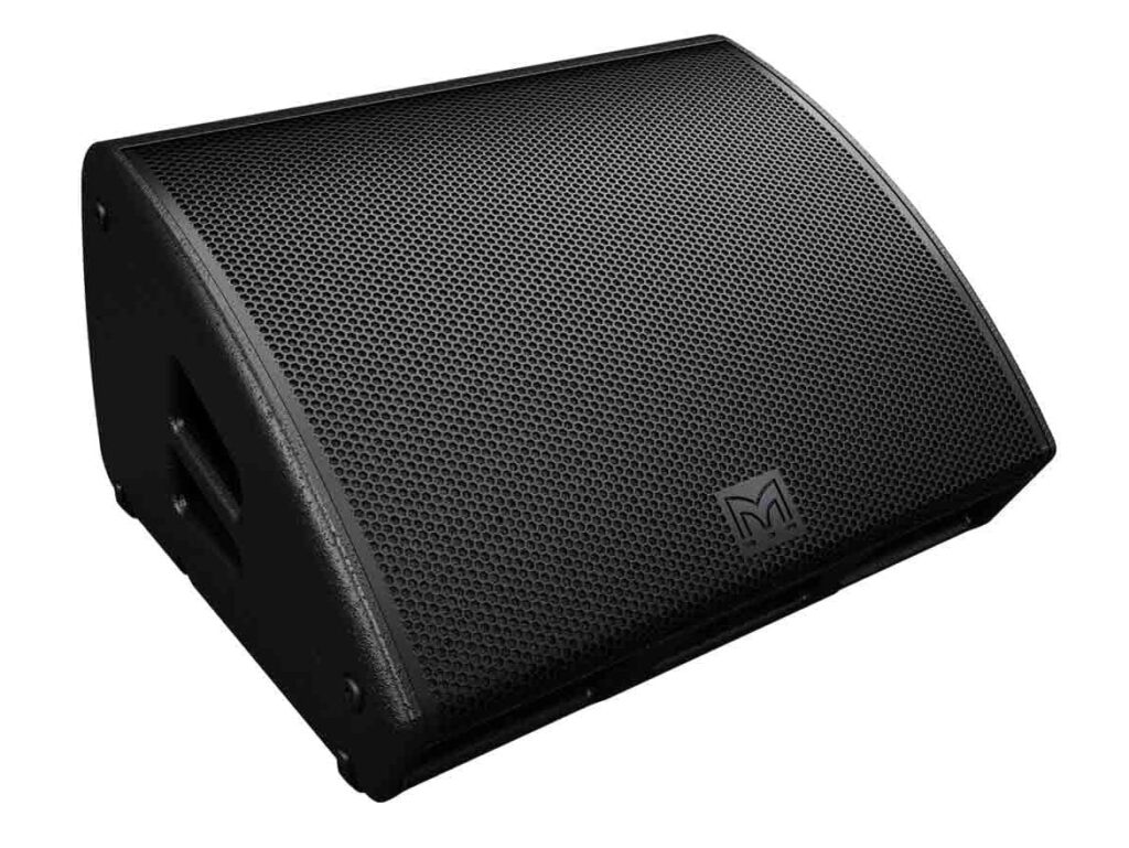 martin-audio-xe500